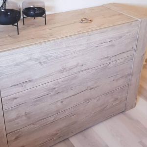 3-Drawer Dresser with glass top, Oak